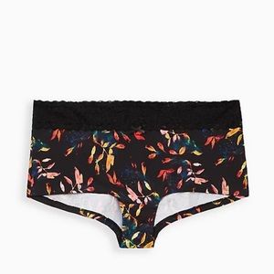 3/$20 TORRID WIDE LACE COTTON BOYSHORT PANTY SIZE 1 / 14/16 MULTI LEAVES BLACK